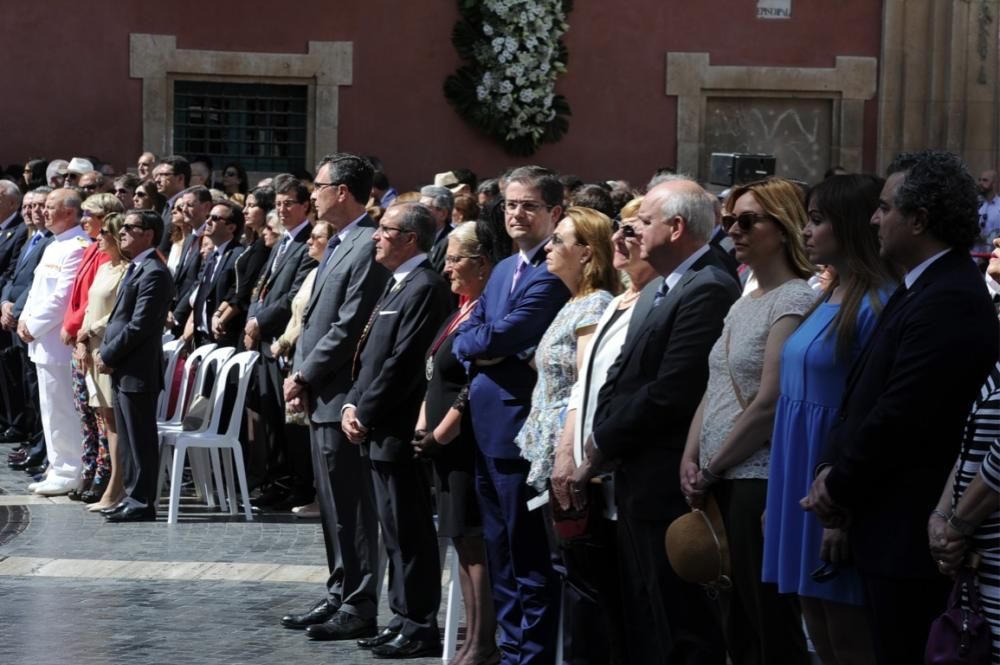 Coronación de la Virgen de la Soledad en la plaza Belluga