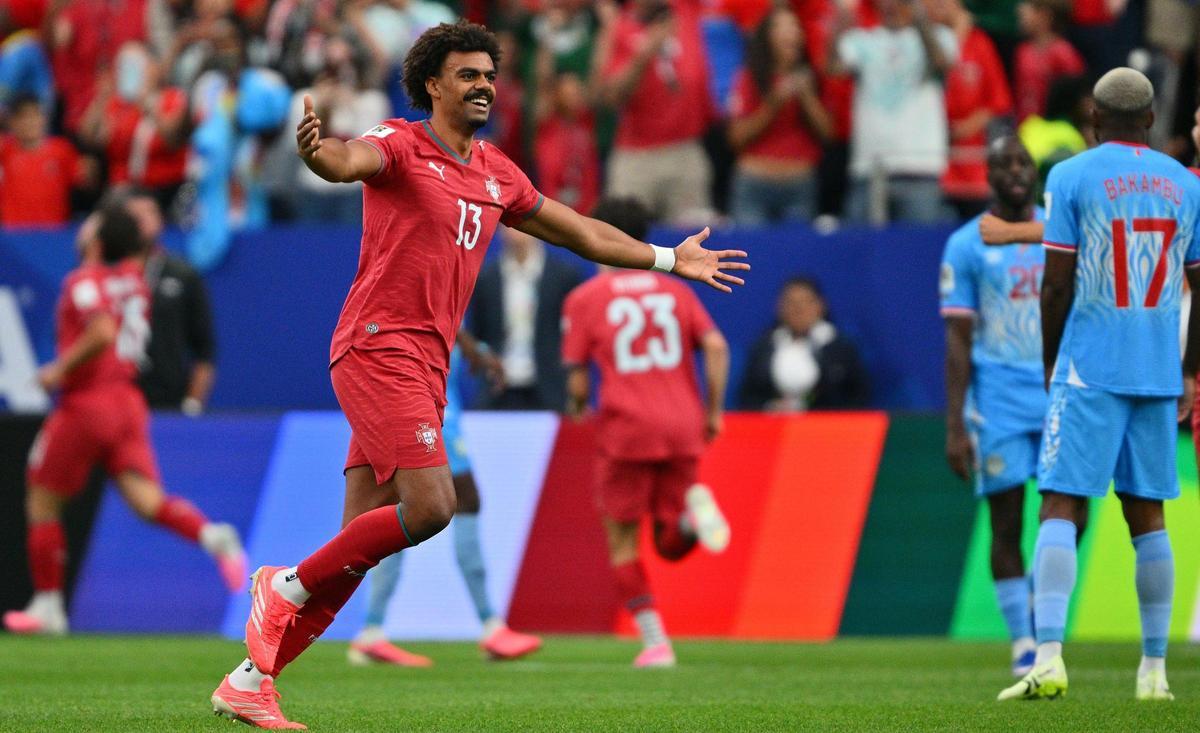 Renato Veiga celebra el tanto de Portugal frente a la RD Congo