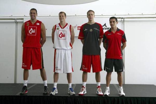 Equipaciones del CAI Zaragoza para la temporada 2012/13