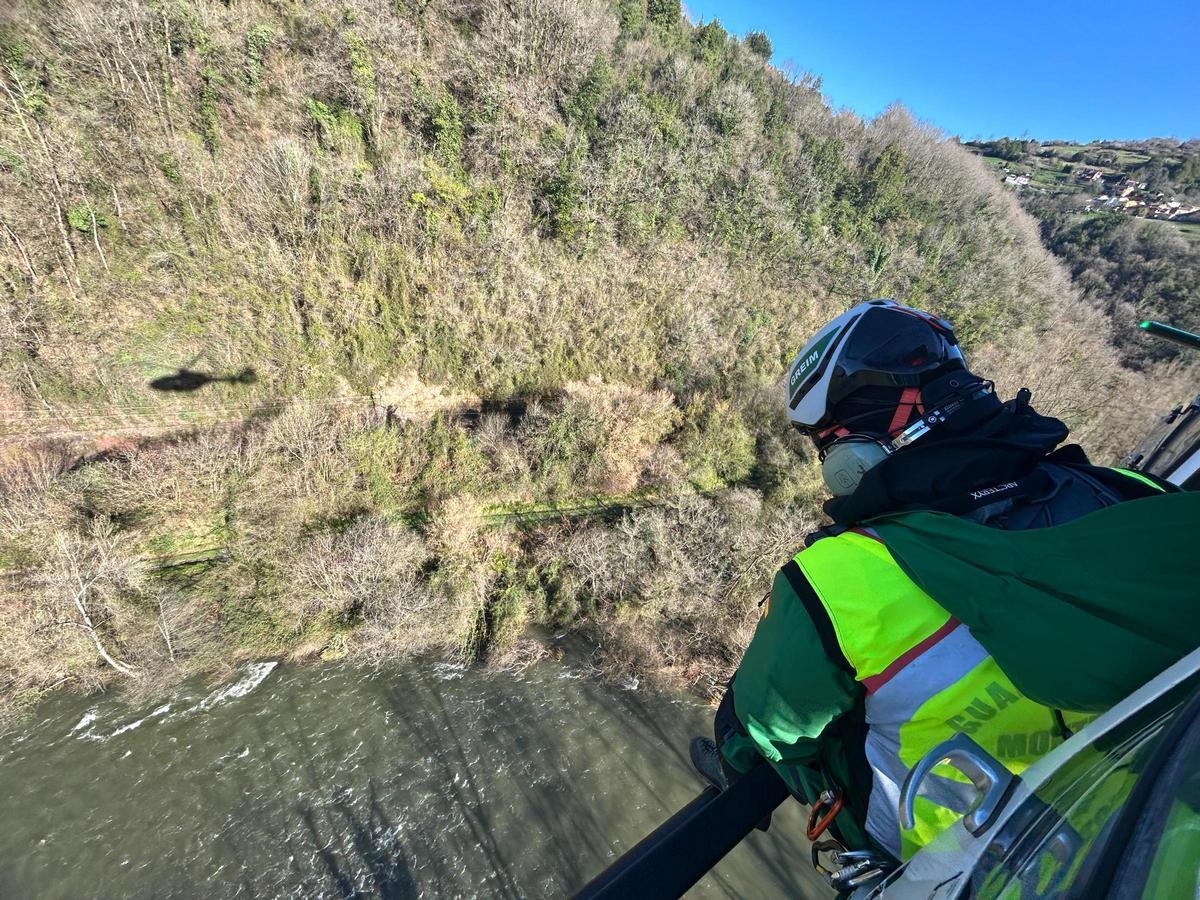 Así es la intensa búsqueda, este domingo, de la mujer que cayó al agua en San Martín