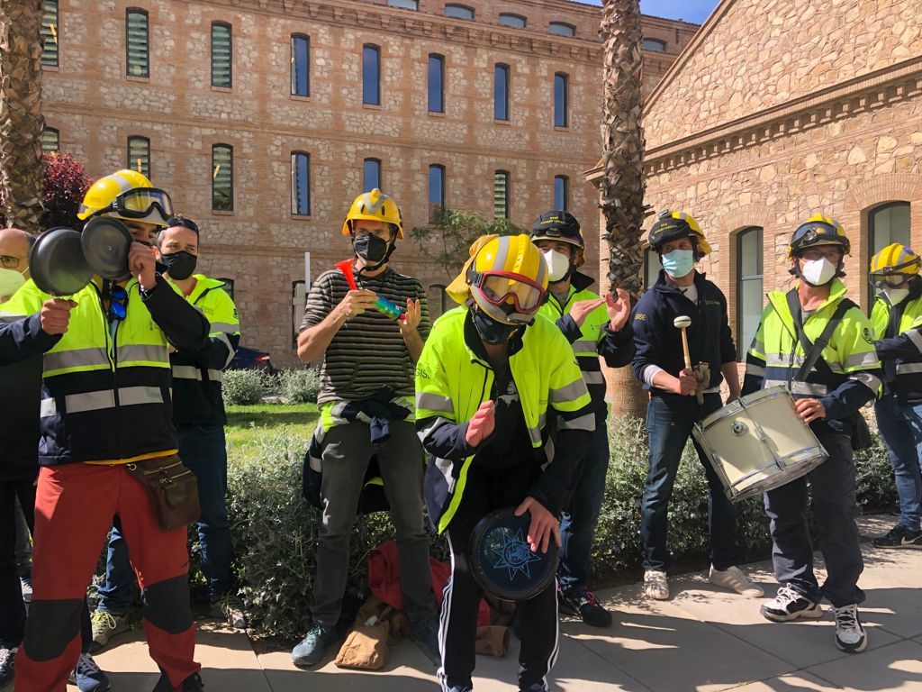 Protesta de los bomberos forestales en València