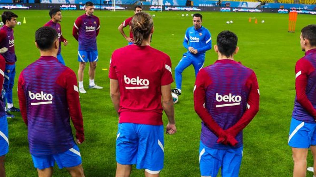 El Barça se entrenó este martes en el King Fahad Stadium