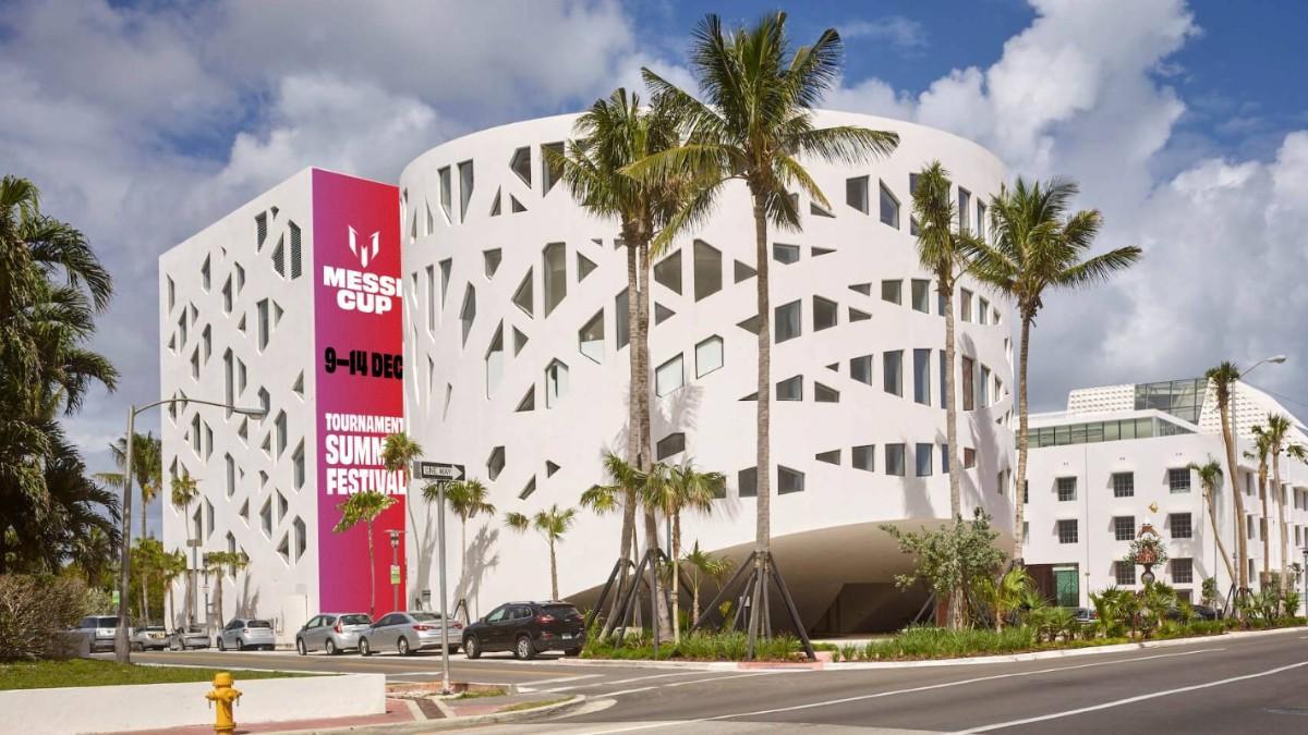 El cartel publicitario del torneo, en las calles de Miami