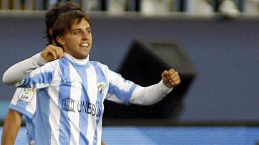 Buonanotte celebra su gol de falta directa, que dio el pase al Málaga para los octavos de final.