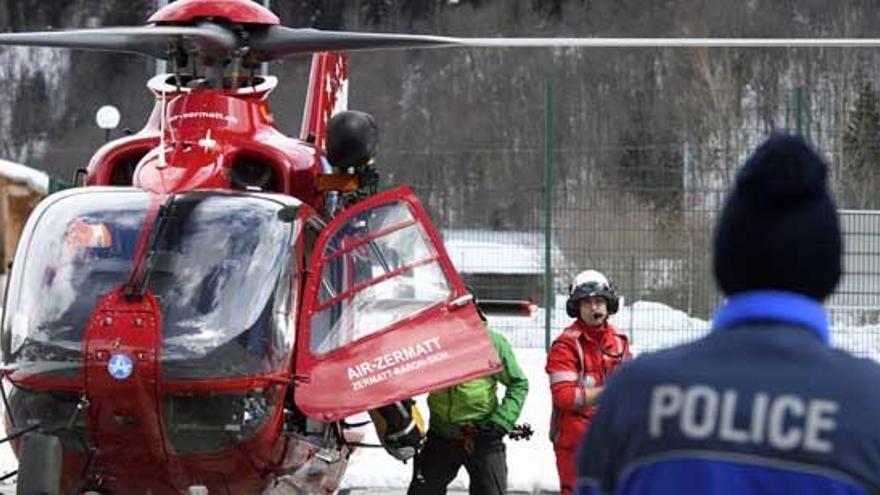 Un helicóptero, en las labores de rescate.
