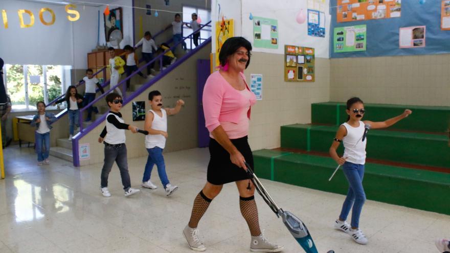 Freddie Mercury celebra la Festa da Auga