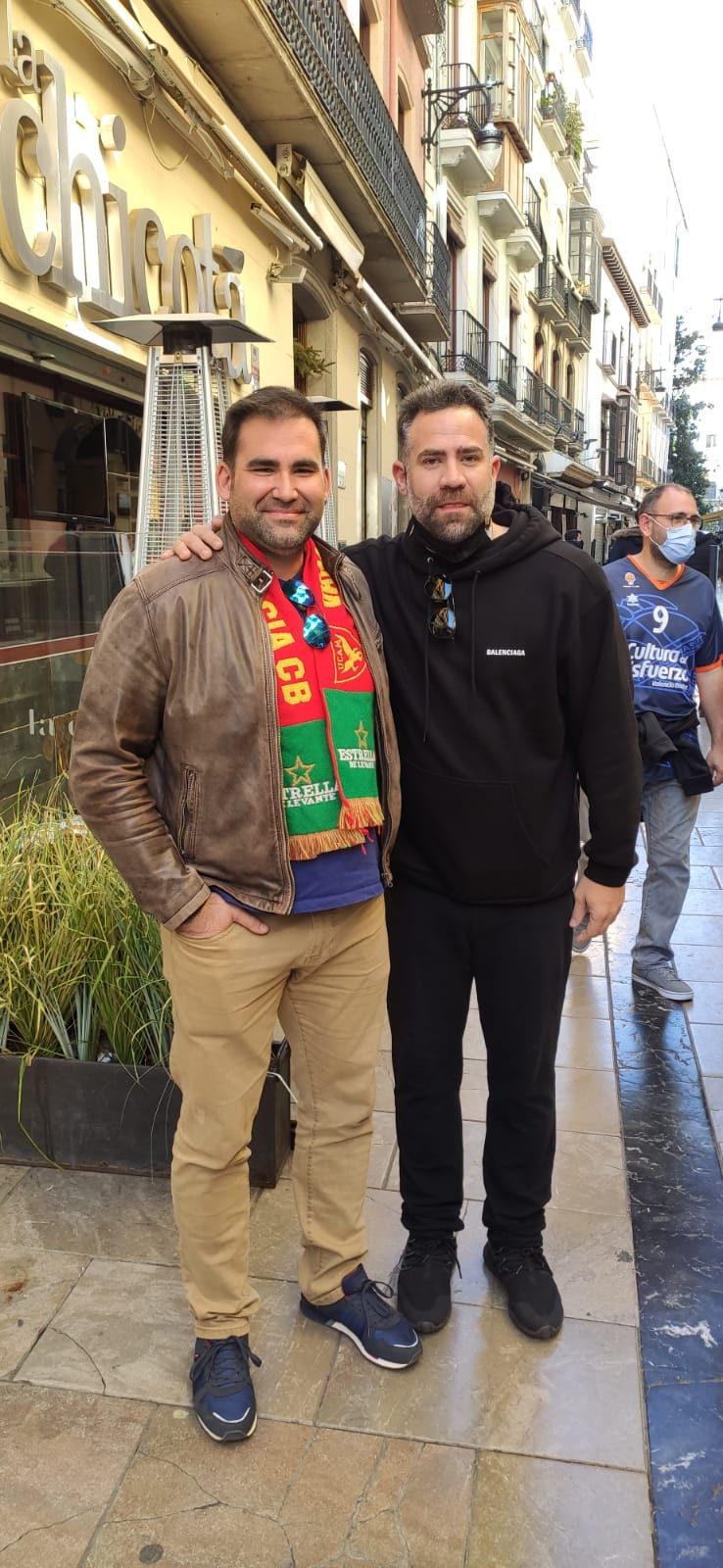 La afición del UCAM Murcia calienta motores en la Copa del Rey de Granada