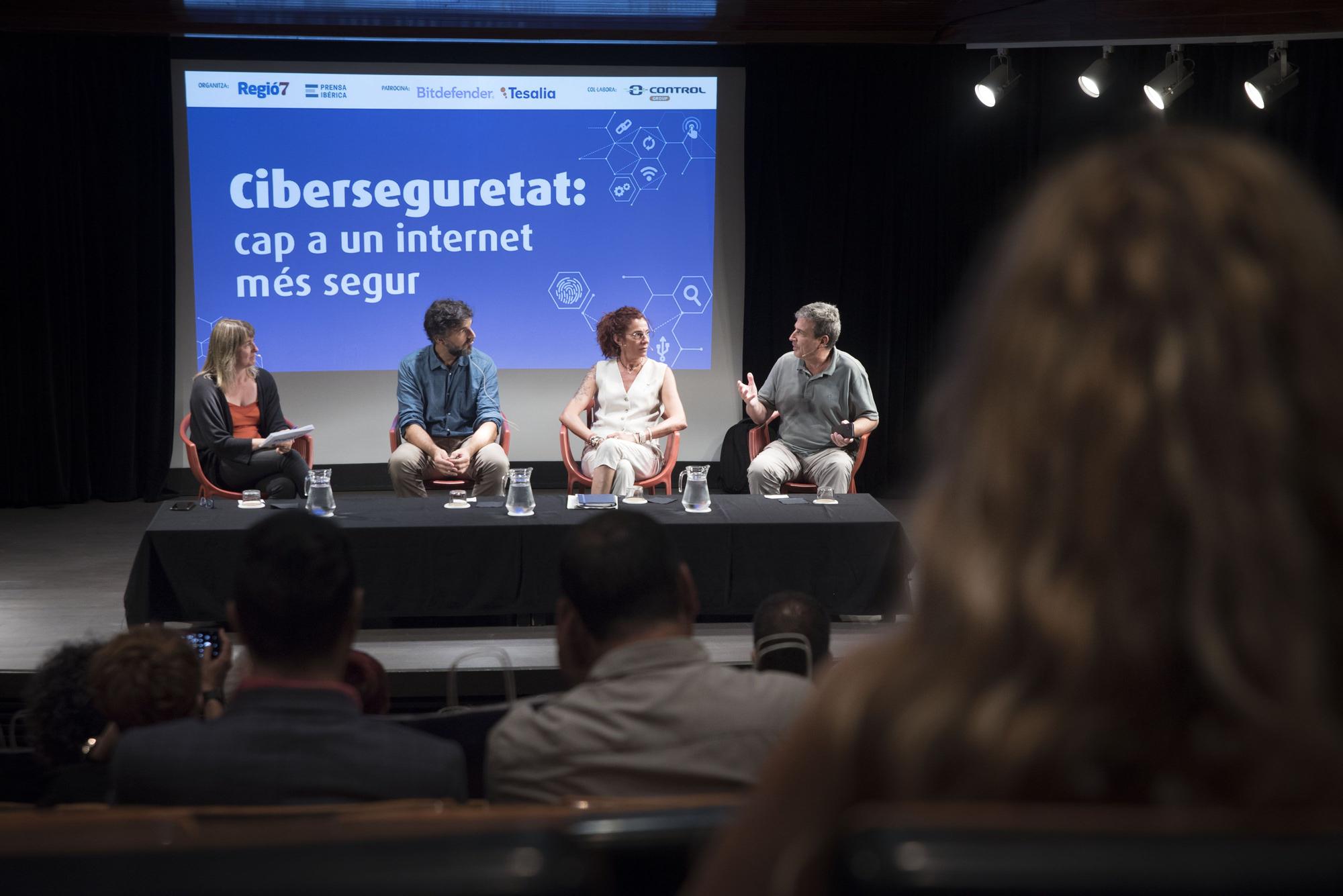 La jornada de debat sobre ciberseguretat de Regió7, en fotos