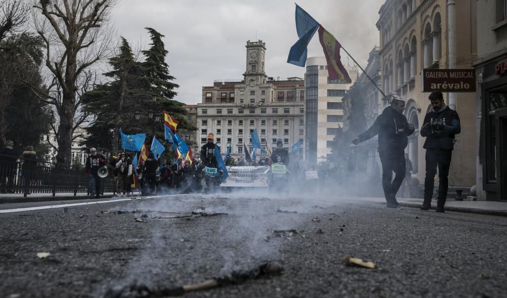 Manifestación policias en Oviedo