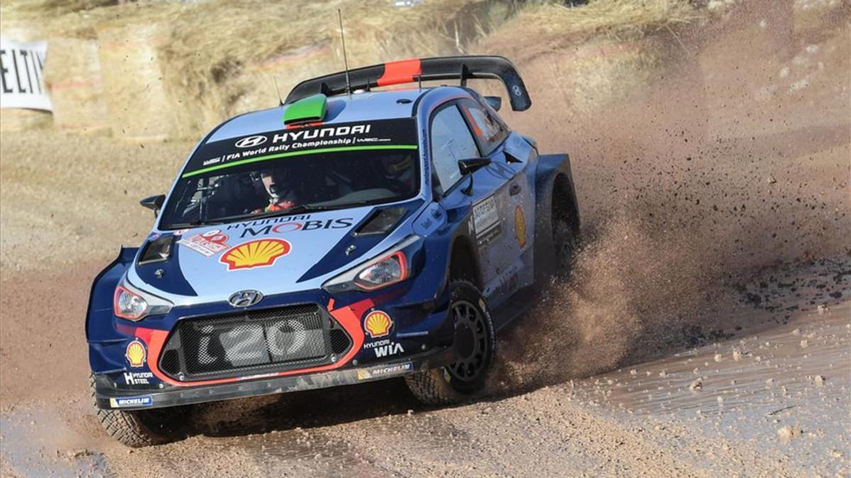 Paddon  domina un rally de Italia muy disputado