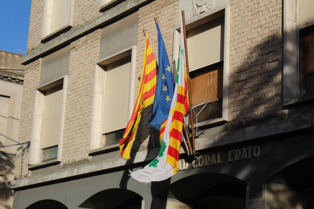 La façana principal de la part de l'edifici propietat de l'Erato