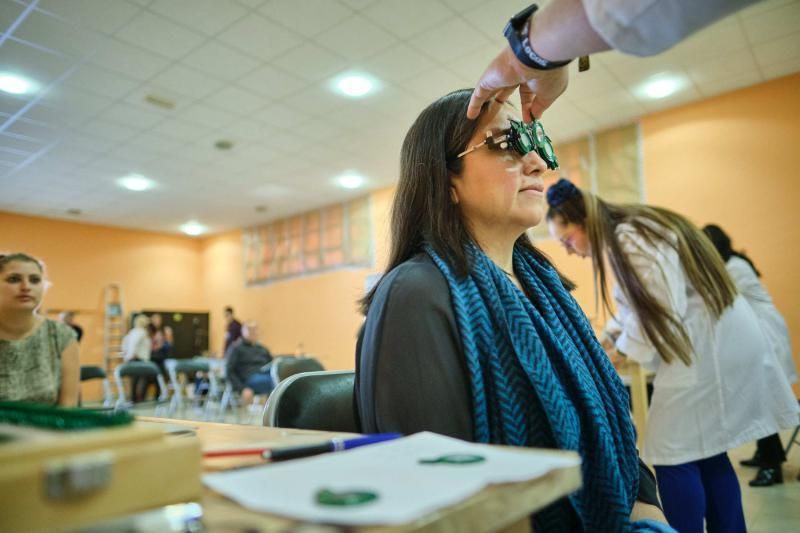 Ópticos 'voluntarios' en Tenerife