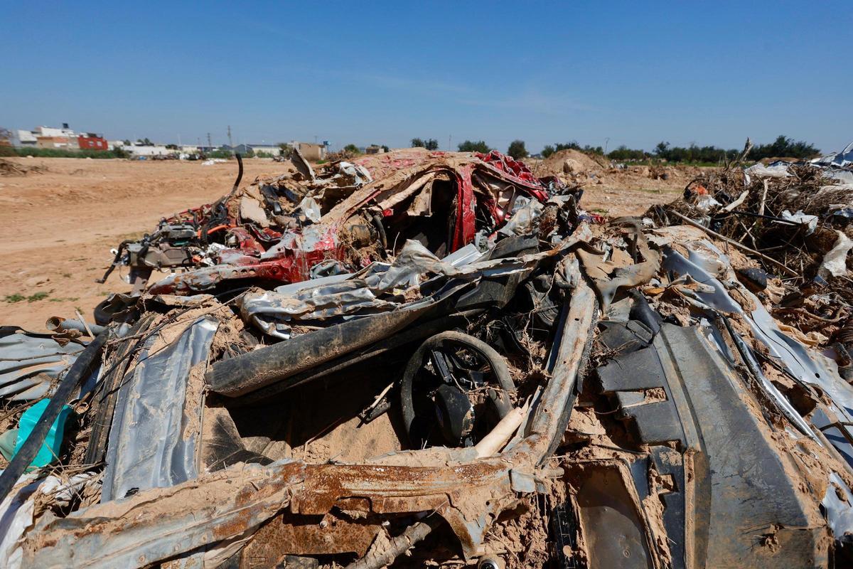 De los coches abandonados ni Consell ni CHJ saben nada.