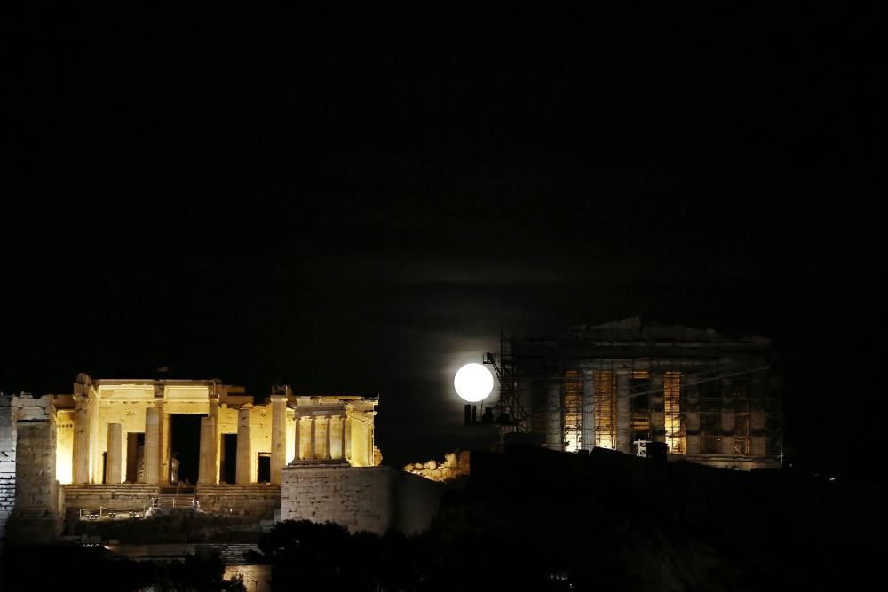 SUPERLUNA EN GRECIA