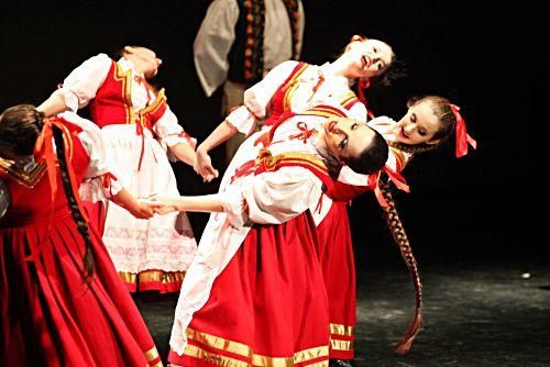 40 Folkloregruppen nehmen am Festival teil