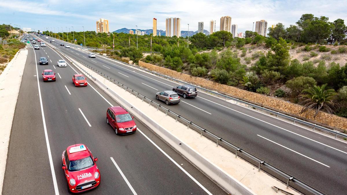 Fomento deniega a Benidorm la cesión del tramo de la N-332 para convertirlo en vía urbana