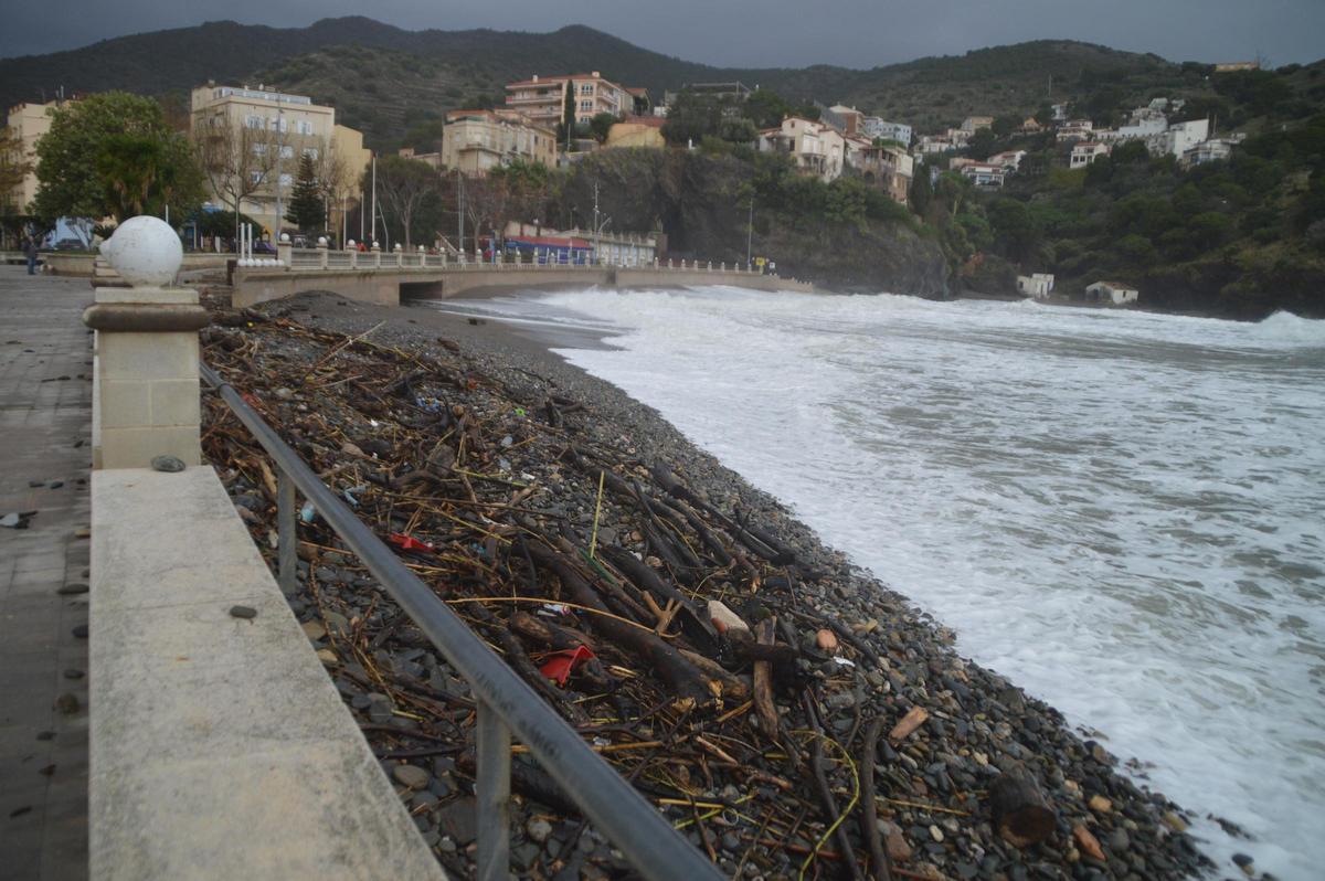 La llevantada de Portbou al Port de la Selva en trenta imatges