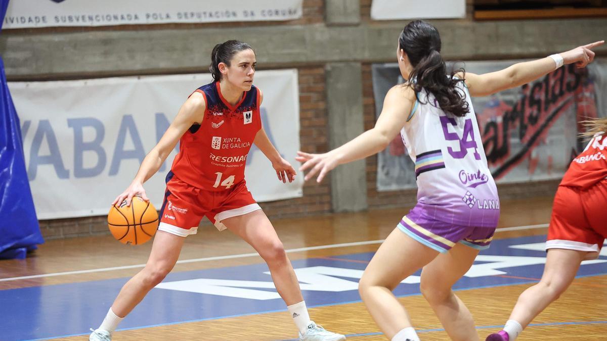 Eugenia Filgueira, durante una acción en un partido de Maristas esta temporada.