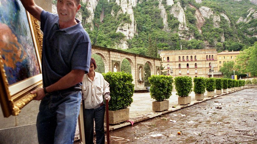 Quatre salts en el temps que mostren la transformació de Montserrat