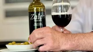 Zaleo Tinto, esencia extremeña: así es el vino joven que lidera el pódium español