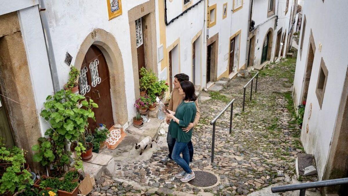 Testimonio del pasado. Callejuelas, arcos ojivales, casas y sinagogas componen el mosaico sefardí en la zona.