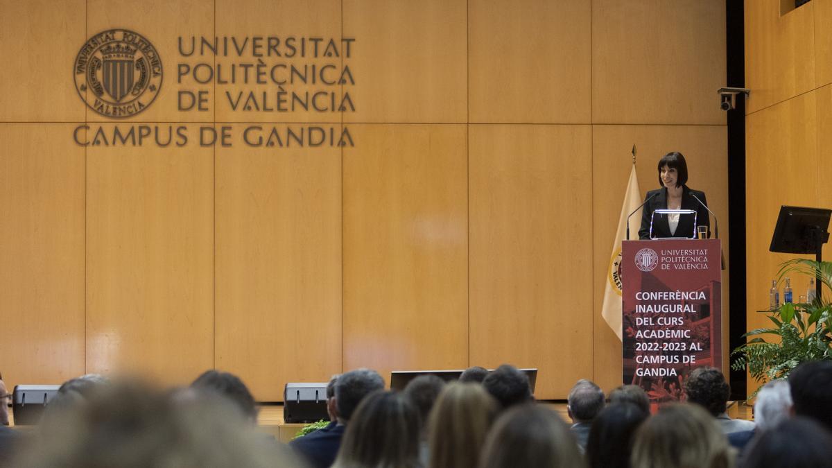 Diana Morant, durant el seu discurs d&#039;obertura del curs al Campus de Gandia de la Universitat Politècnica de València.