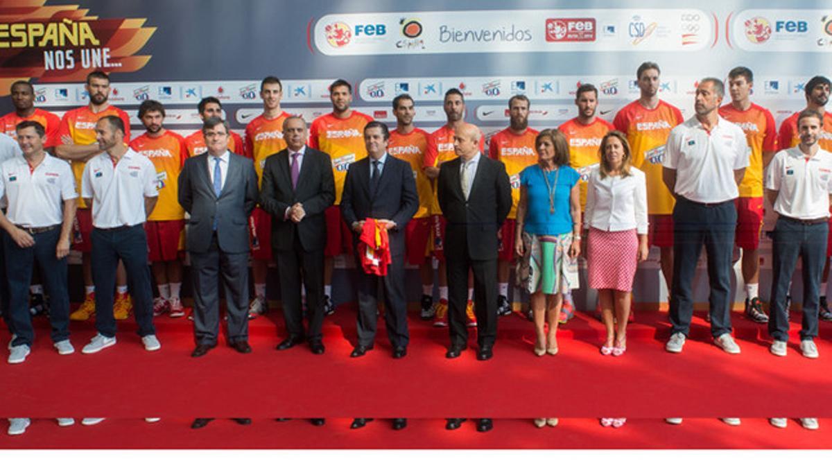 La selección española de balonceso estuvo en la sede de Endesa