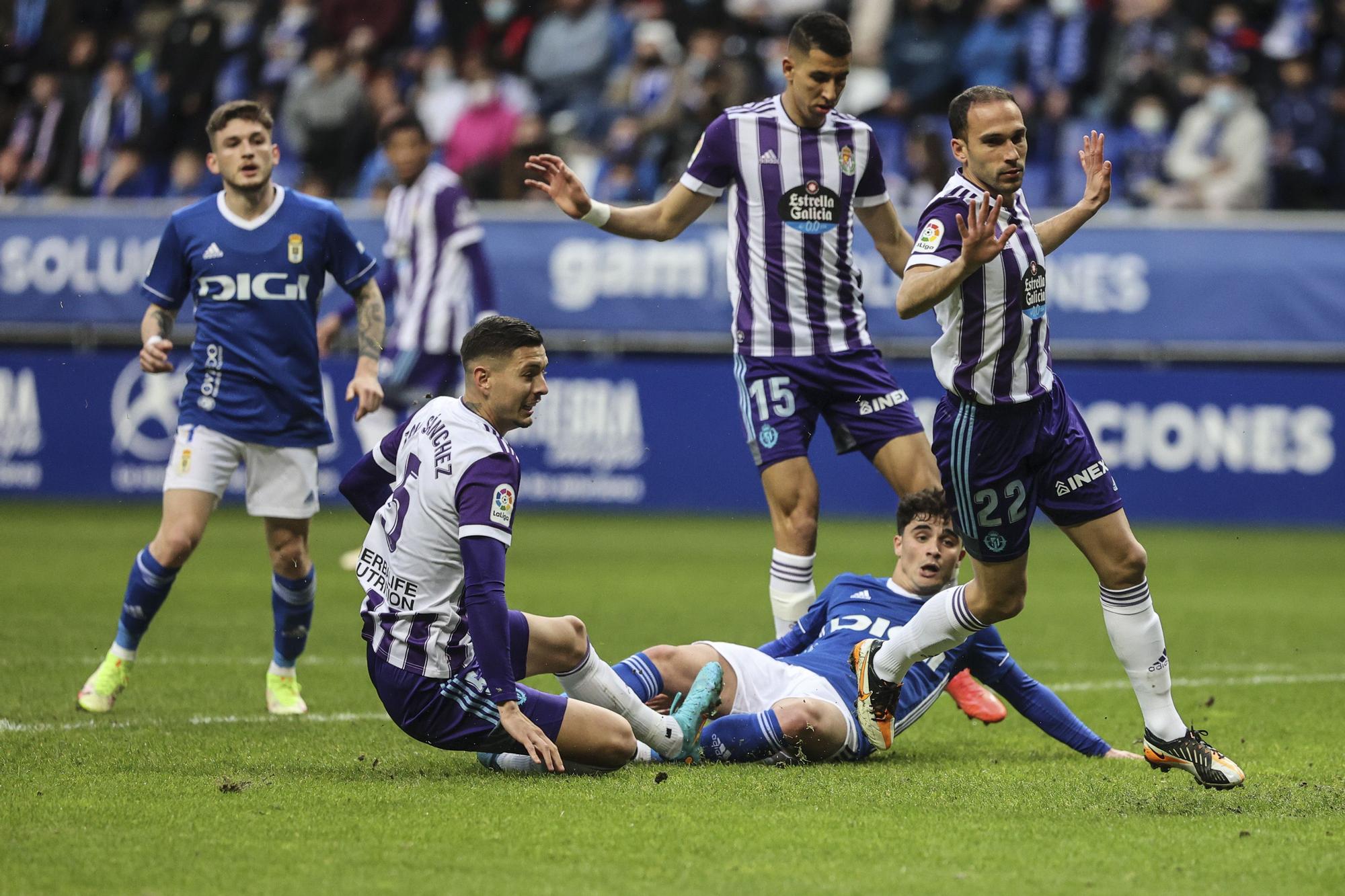 Las mejores imágenes de la victoria del Real Oviedo ante el Valladolid