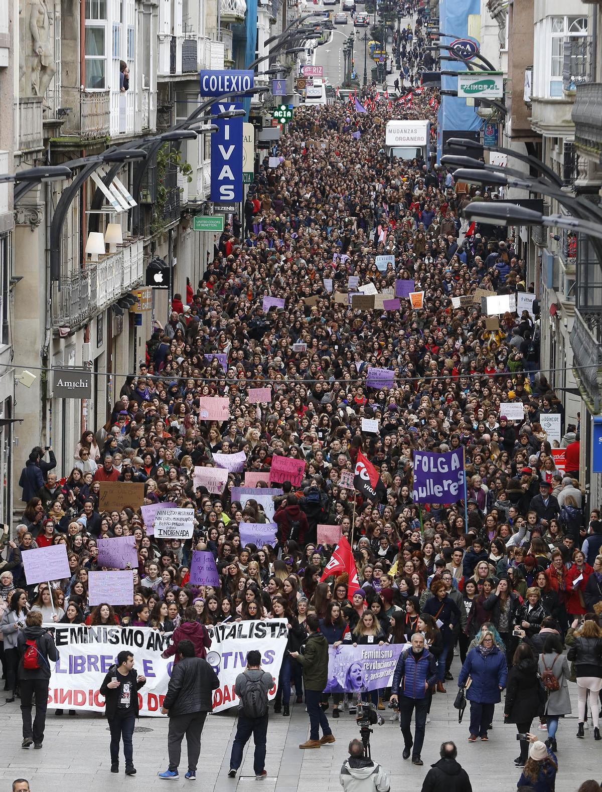Más de 45.000 personas participaron en Vigo en la primera huelga feminista celebrada en España el 8 de marzo de 2018