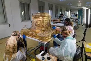 Trabajo de recuperación de patrimonio de iglesias afectado por la dana en Valencia