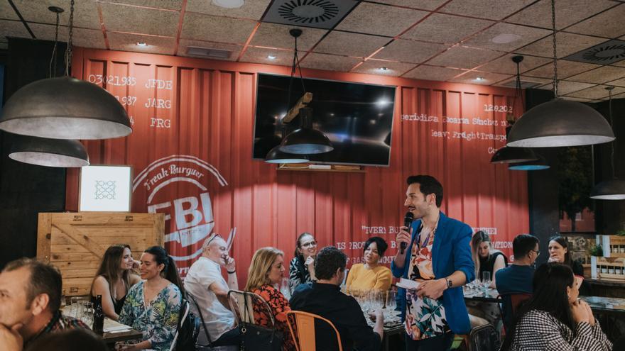 Cervezas Alhambra y el restaurante FBI celebran la gastronomía local con un menú &#039;Burguer&#039; de raíces murcianas