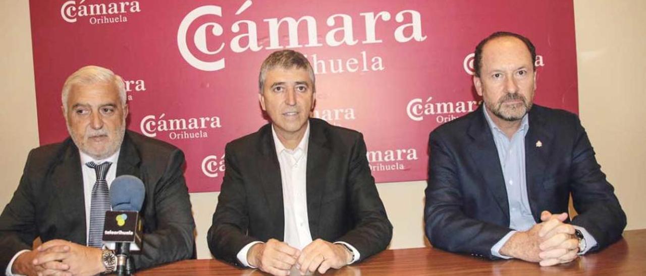 El Consell prepara un reglamento para dar competencias comarcales  a las cámaras de Alcoy y Orihuela
