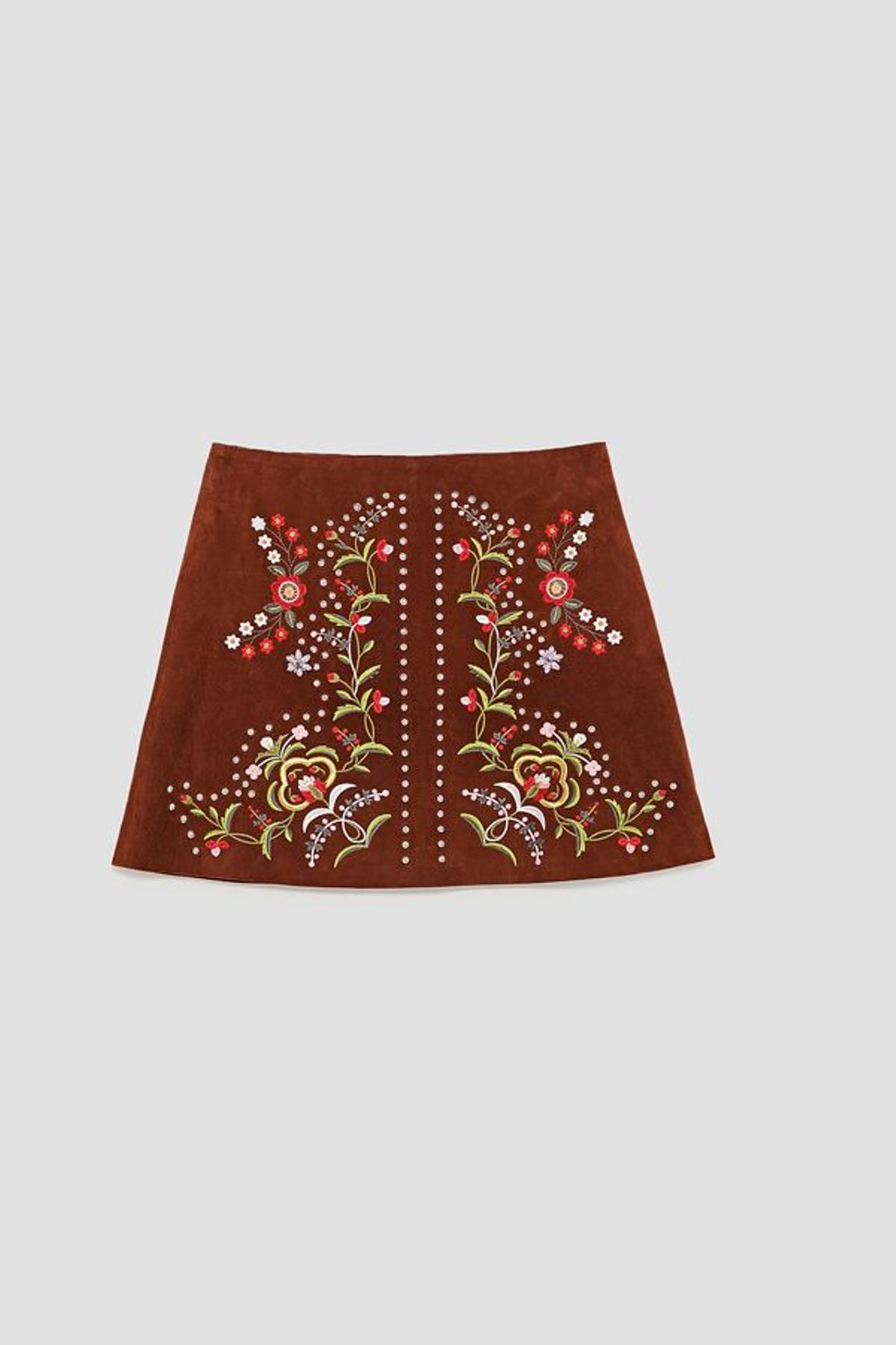 Nuevo en tienda: mini falda de ante de Zara