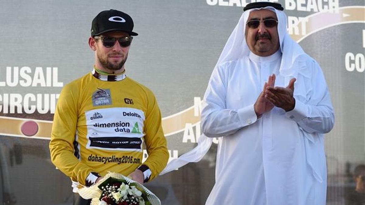 Cavendish no logra ganar la etapa, pero le vale para hacerse con el Tour catarí