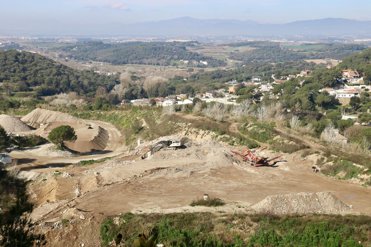 Vista áreea del vertedero de Santa Quitèria.