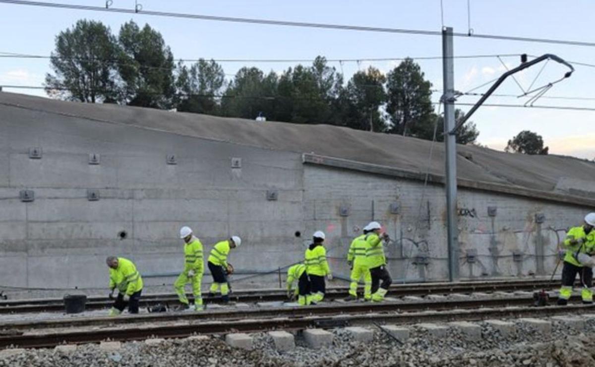 L’AP-7 reobre a Gelida mentre l’R4 segueix sense data