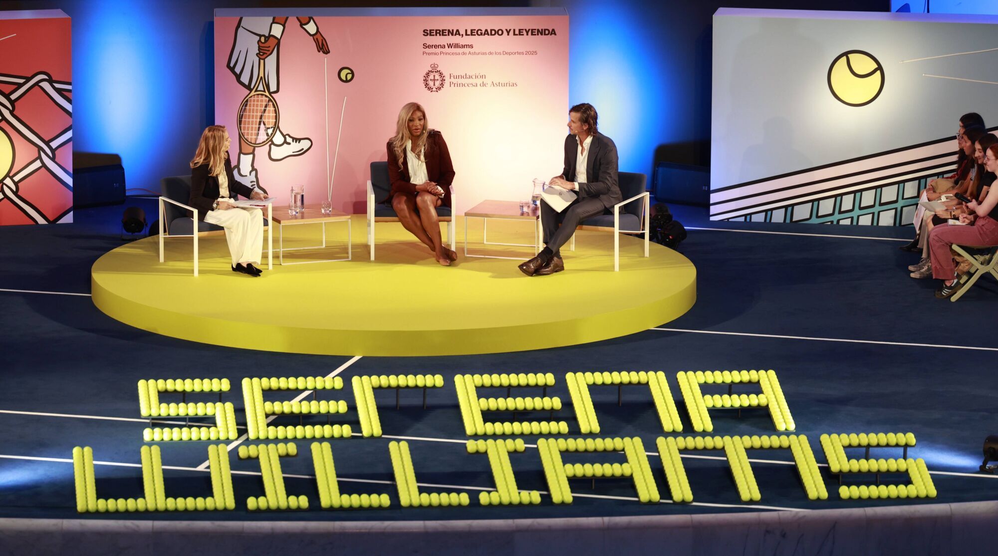 EN IMÁGENES: Encuentro de niños con Serena Williams en el Calatrava de Oviedo