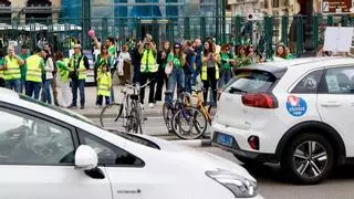 Profesores y taxistas toman el centro de València