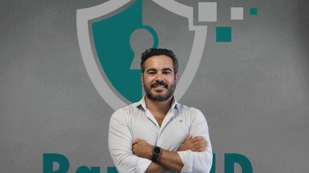 Ignacio López Martín ha creado desde Sevilla la startup Banko-ID, que ofrece una plataforma para asegurar a empresas y autónomos la autenticidad de las cuentas bancarias a las que hacer pagos y evitar fraudes por suplantación de identidad