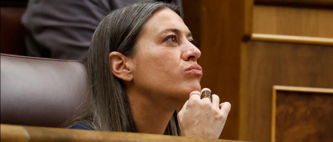 Junts impide la congelación de tasas aeroportuarias que reclama Canarias