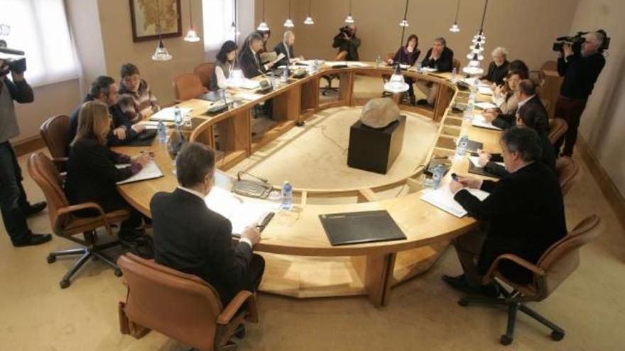 Reunión aye de la Junta de Portavoces en el Parlamento gallego. / xoán álvarez