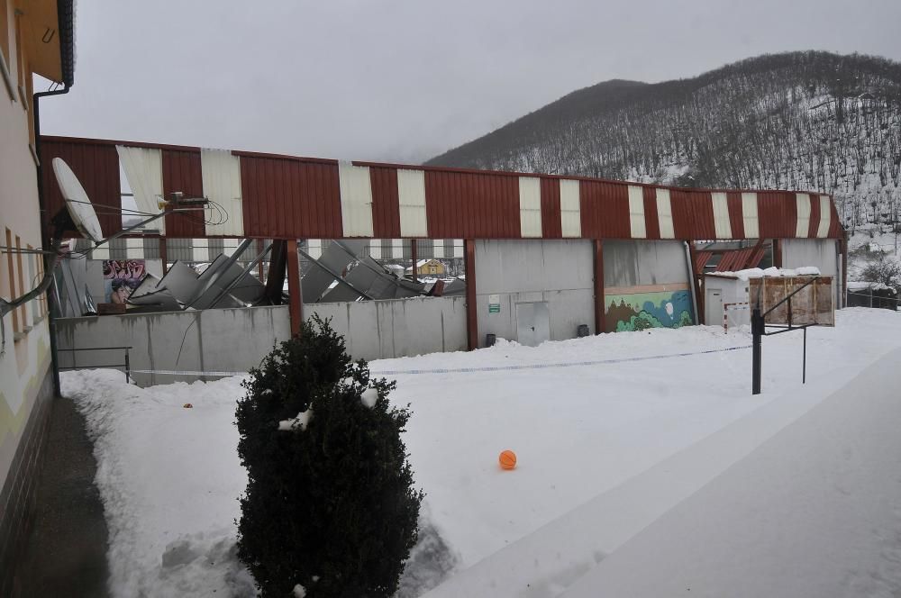 La nieve abunda en Felechosa