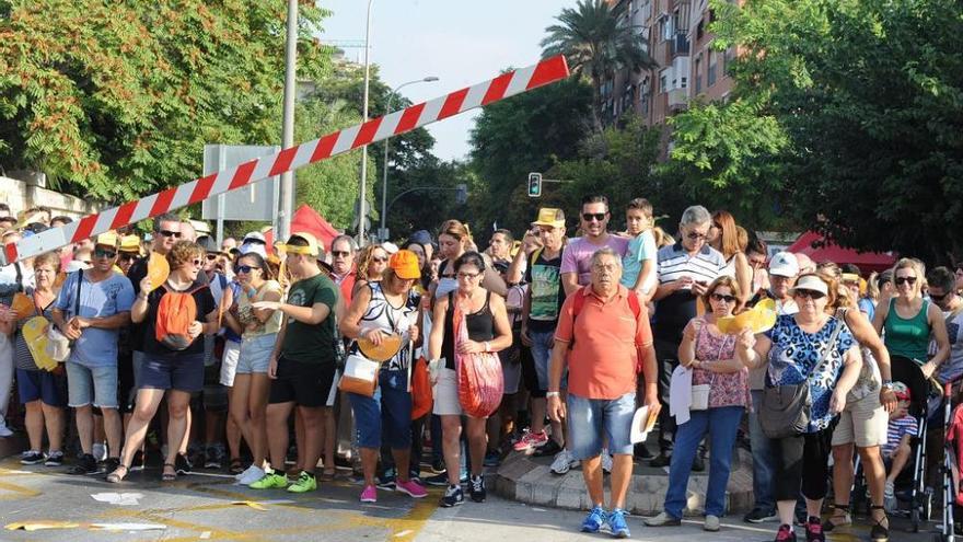 Romería de la Virgen de la Fuensanta: Paso por Santiago El Mayor