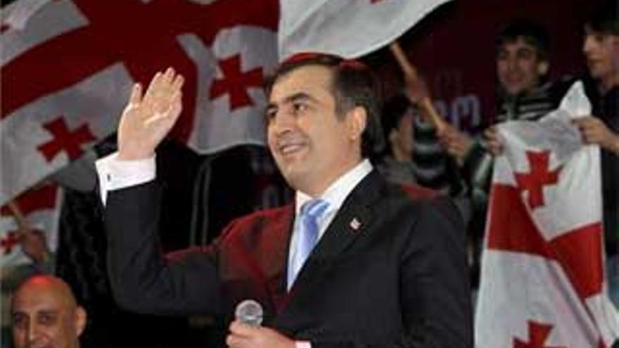 Los primeros datos otorgan la victoria a Saakashvili en Georgia