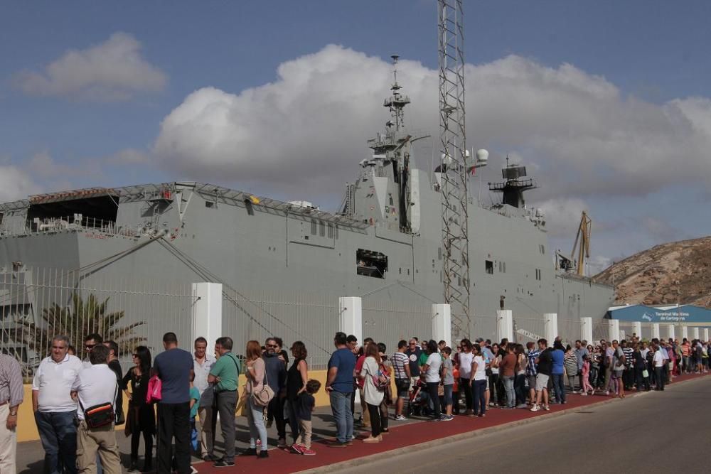 Jornada de puertas abiertas en el buque Juan Carlo