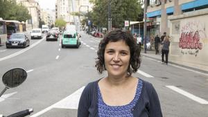 Anna Gomez, ambienóloga  de la Agència de Salut Pública de Barcelona, junto a la plaza de Lesseps