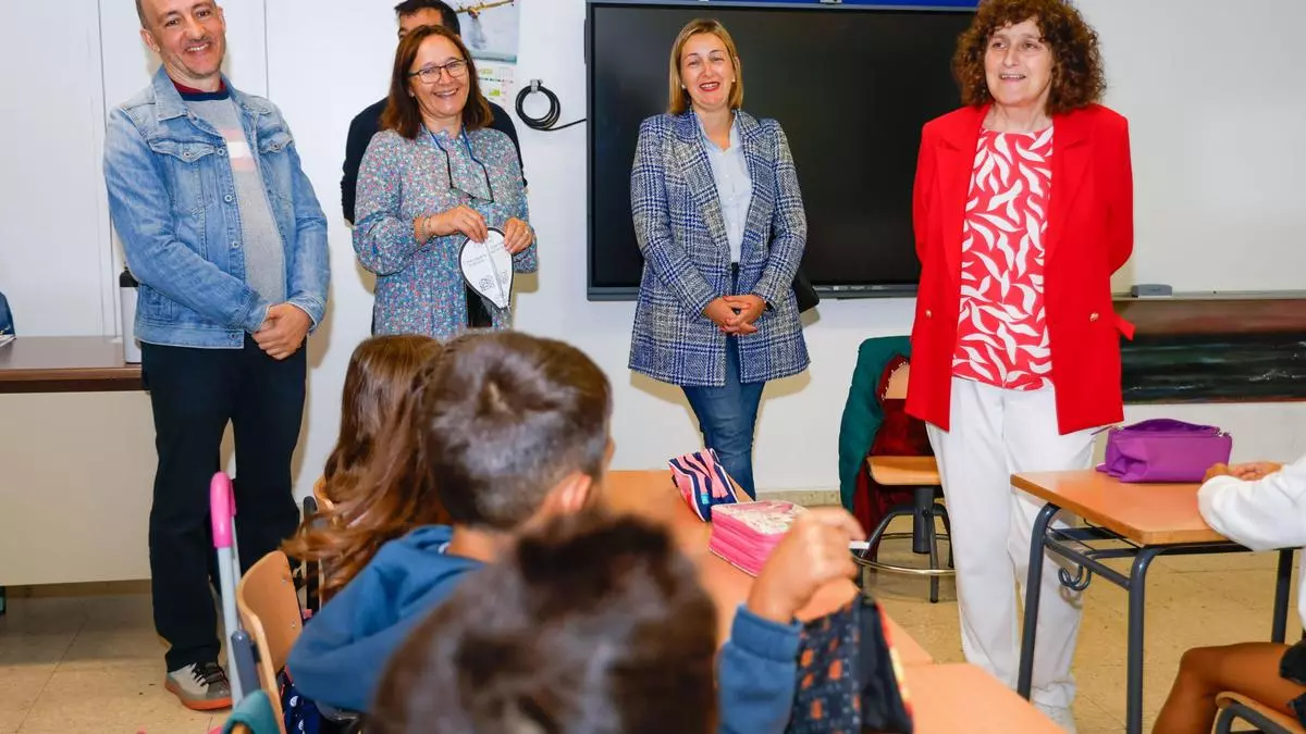 O Concello de Santiago aposta por unha cociña externa para dar servizo aos comedores escolares
