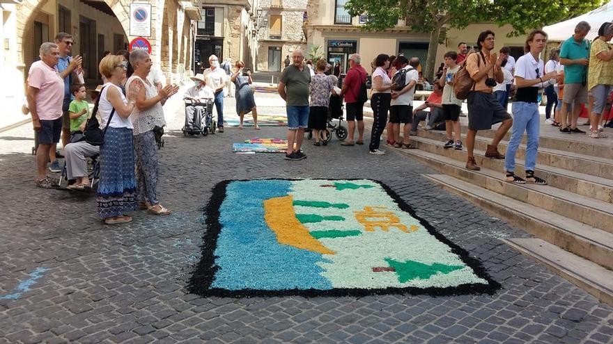 Moià celebrarà el diumenge de Corpus amb catifa floral i passada dels gegants reis