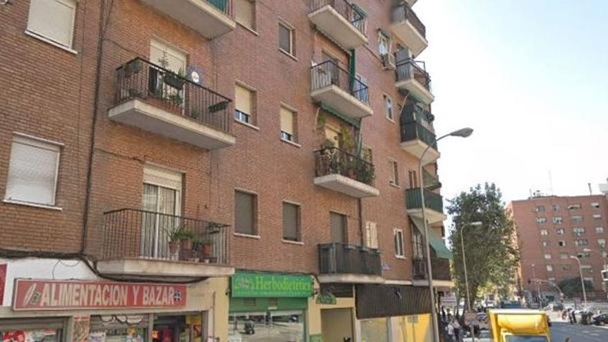 Una dona es llança al buit amb la seva filla de dos anys des d&#039;un pis a Madrid