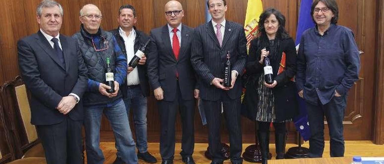 Baltar con Albright y directivos de la D.O en la reunión de ayer. // I.O.